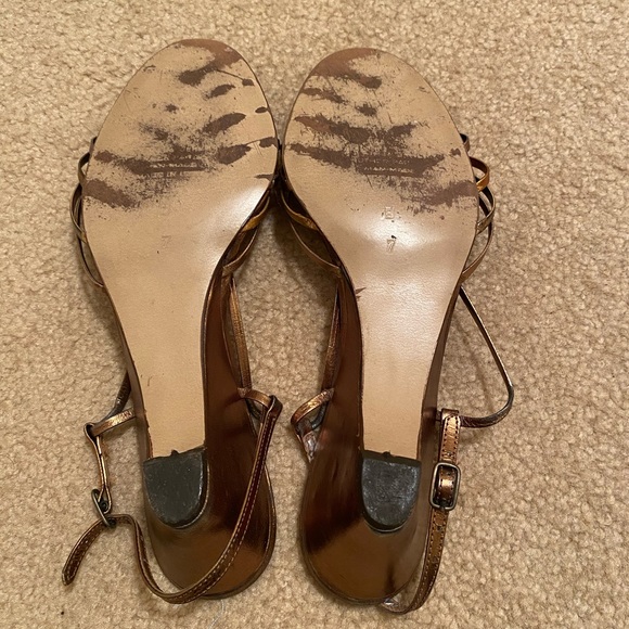 Beene Bag Vintage Strappy Wedge Gold Size 7 - Picture 5 of 6